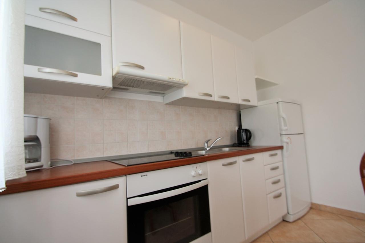 Apartment Bilic With Balcony โปเรช ภายนอก รูปภาพ