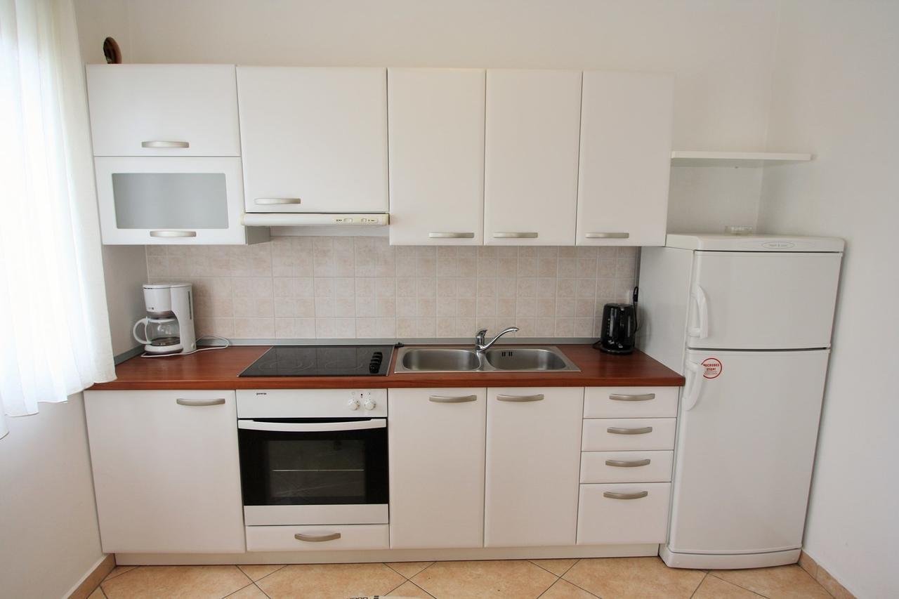 Apartment Bilic With Balcony โปเรช ภายนอก รูปภาพ